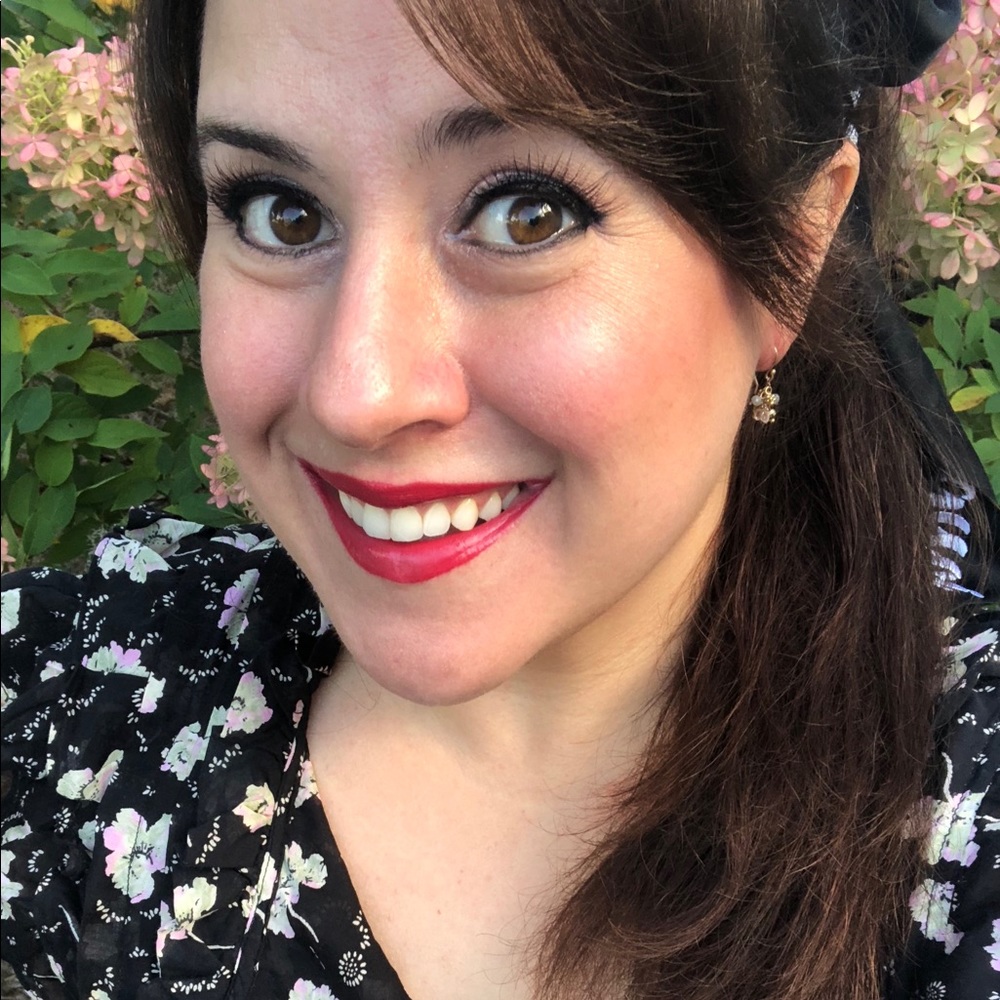 Meet your Posher, Rebecca